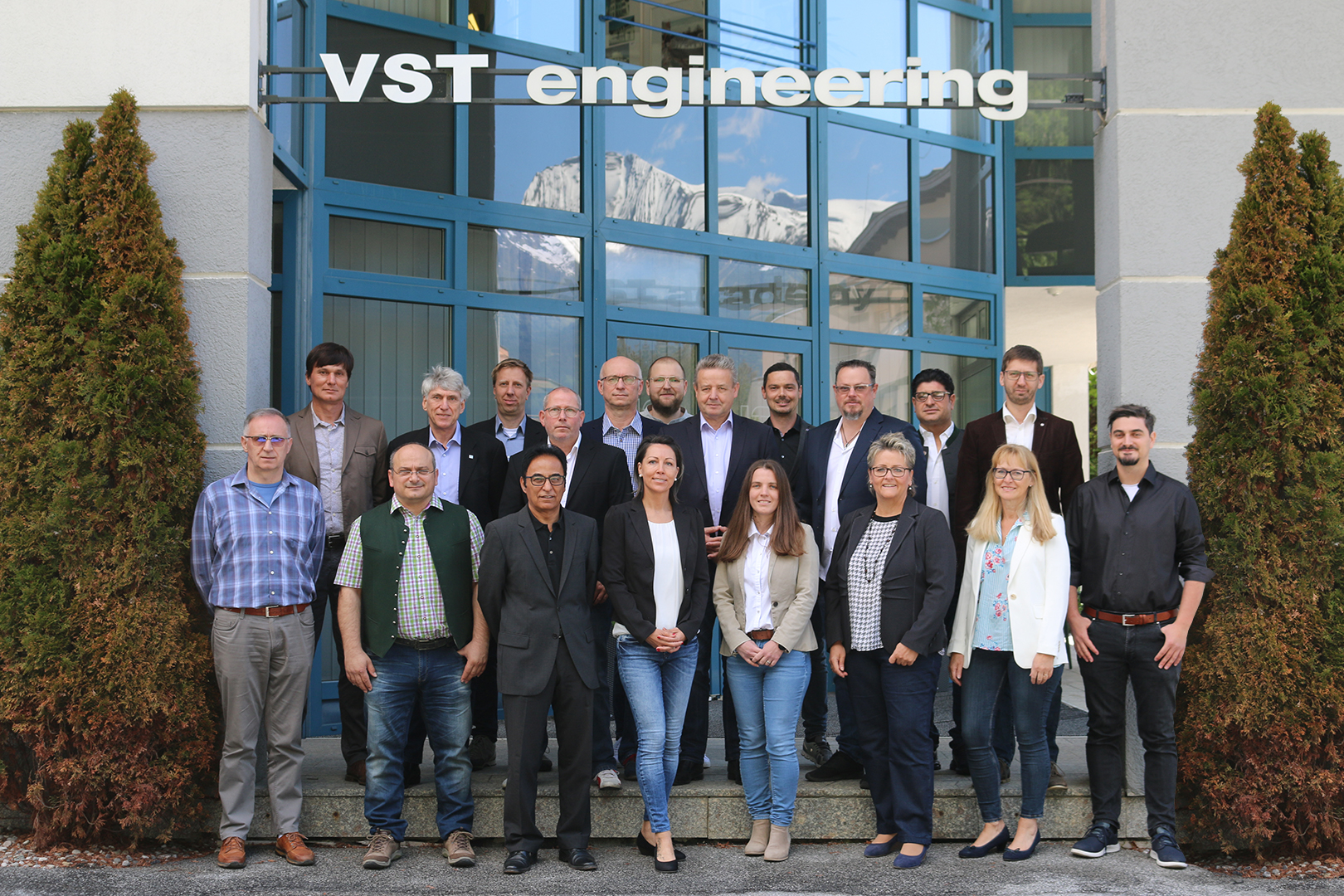 Mitarbeiter und Geschäftsführer der VST Engineering GmbH in Zell am See